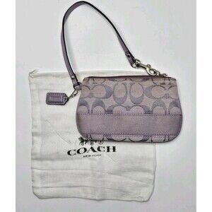 Coach Lavender Purple Wristlet With Dust Bag